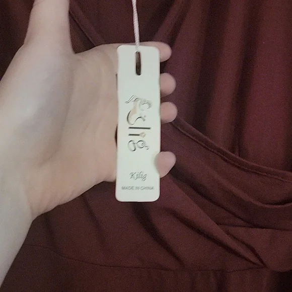 Kilig size medium maroon dress - Picture 3 of 4